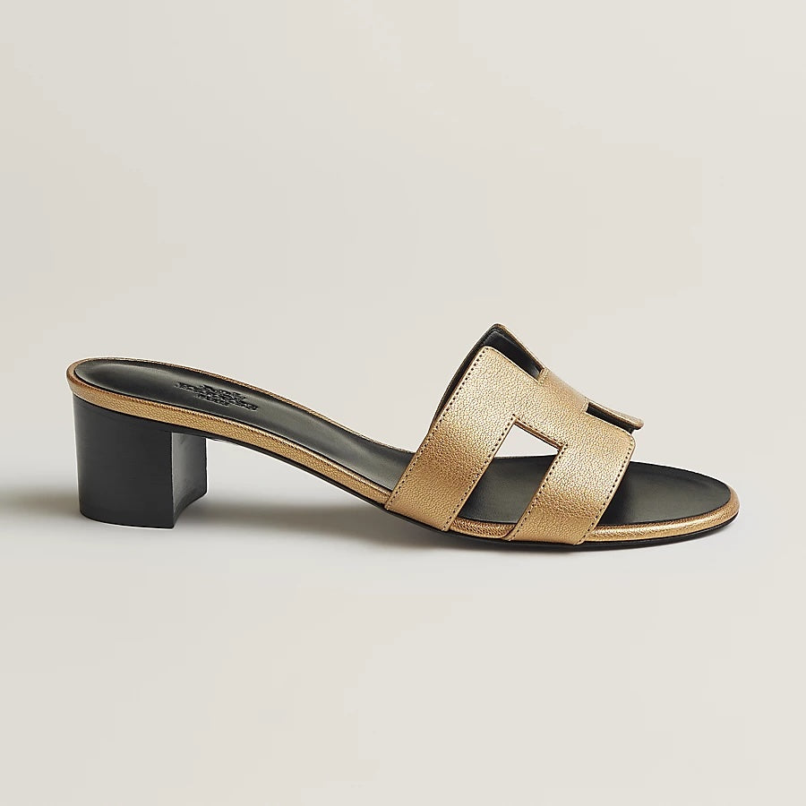 HERMÈS オアジス　ゴールド 37.5 HERMÈS METALLIC GOATSKIN LEATHER OASIS SANDALS – Caroline's