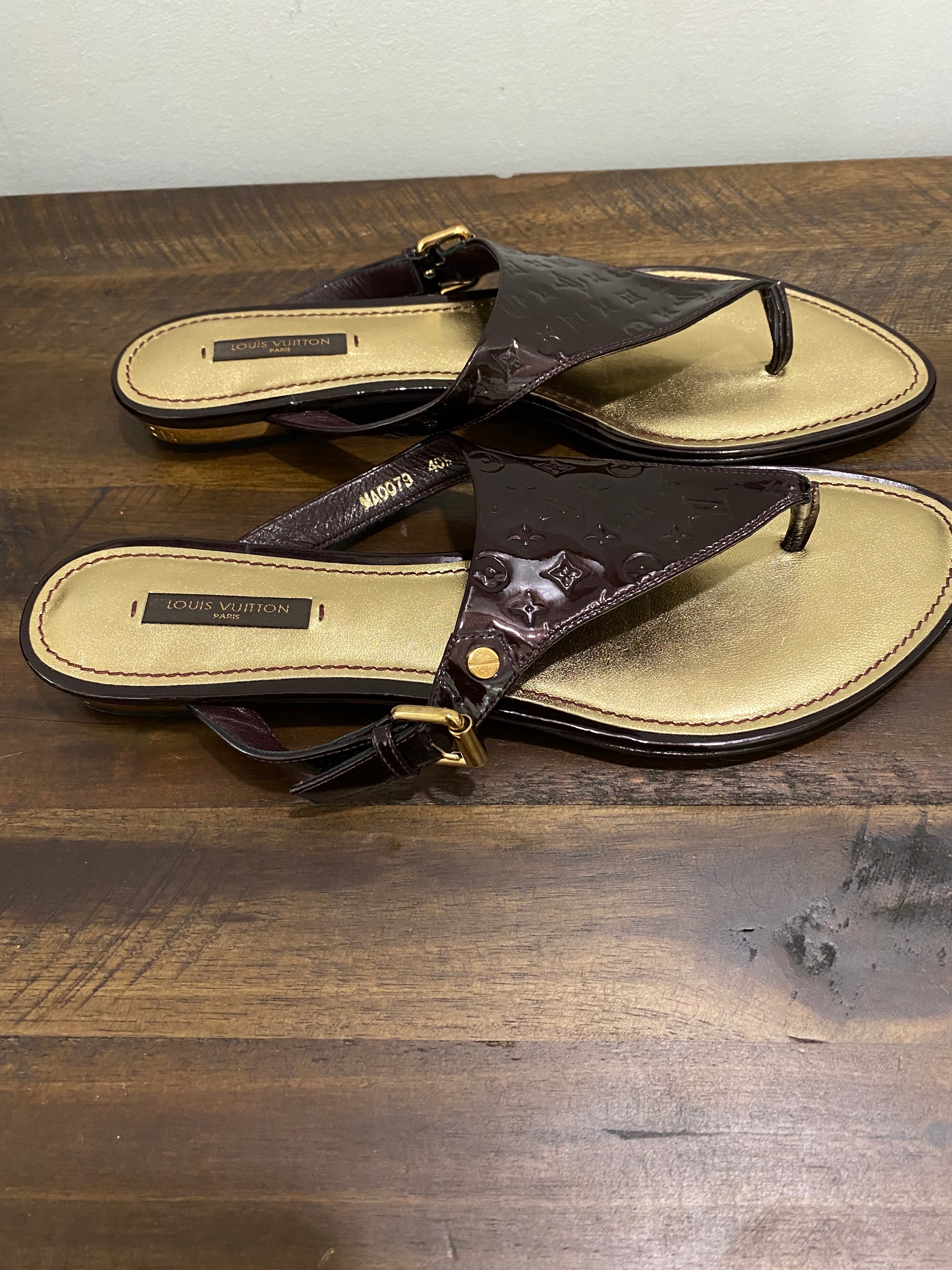 Louis Vuitton Damier Leather Flat Thong Sandals
