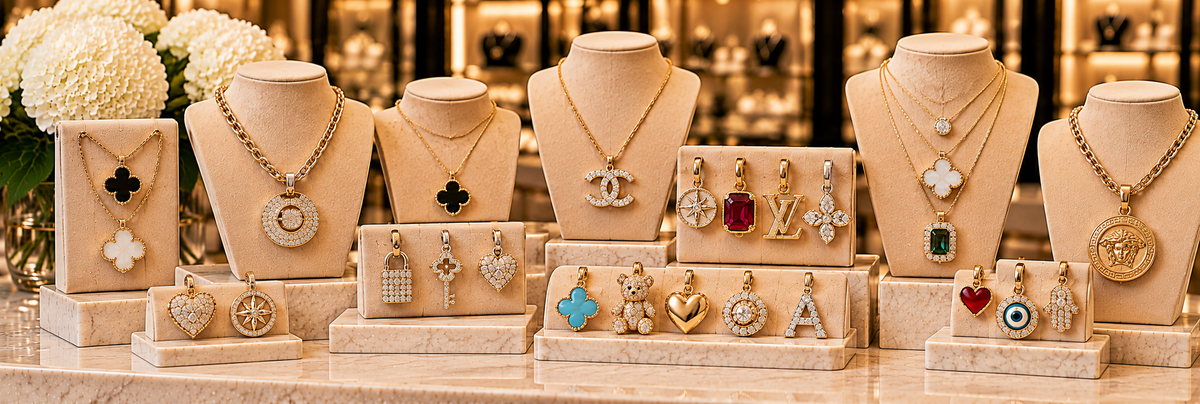 CHARMS & PENDANTS