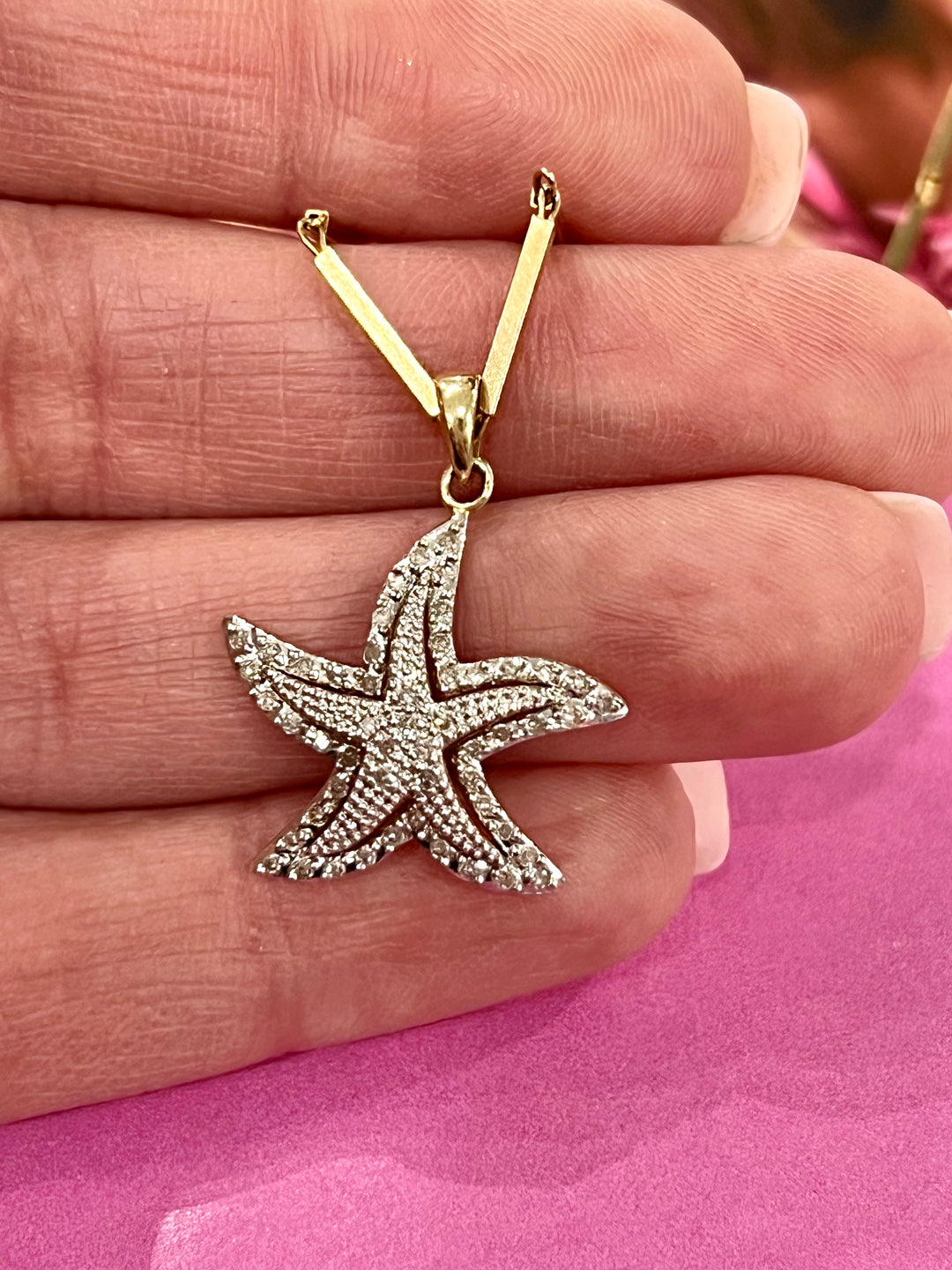 14K GOLD DIAMONDS STARFISH PENDANT