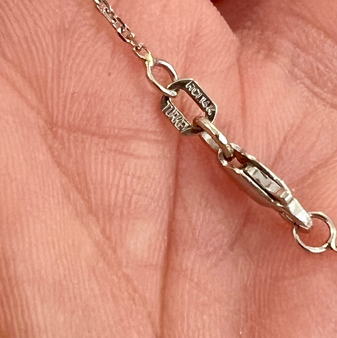 14K WHITE GOLD GRADUATED DIAMOND STRAND PENDANT NECKLACE