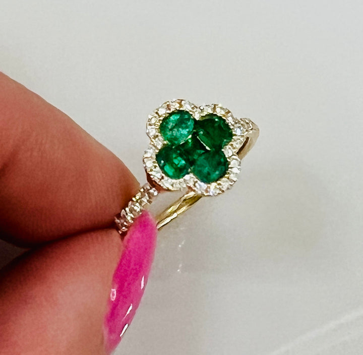 14K YELLOW GOLD EMERALD DIAMOND CLOVER RING