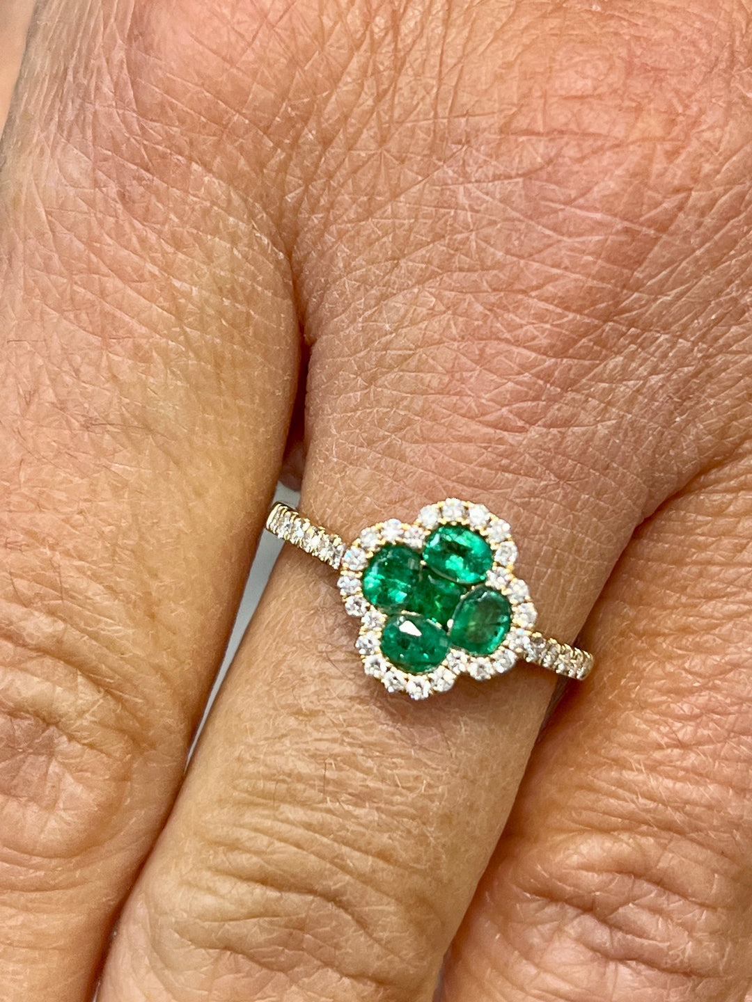 14K YELLOW GOLD EMERALD DIAMOND CLOVER RING