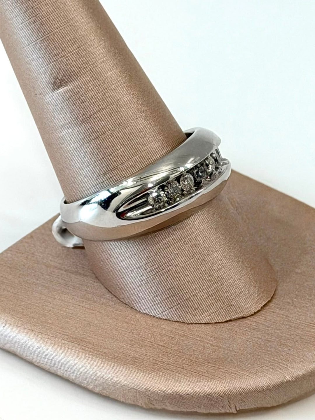14K WHITE GOLD 1 CTW DIAMOND BAND RING