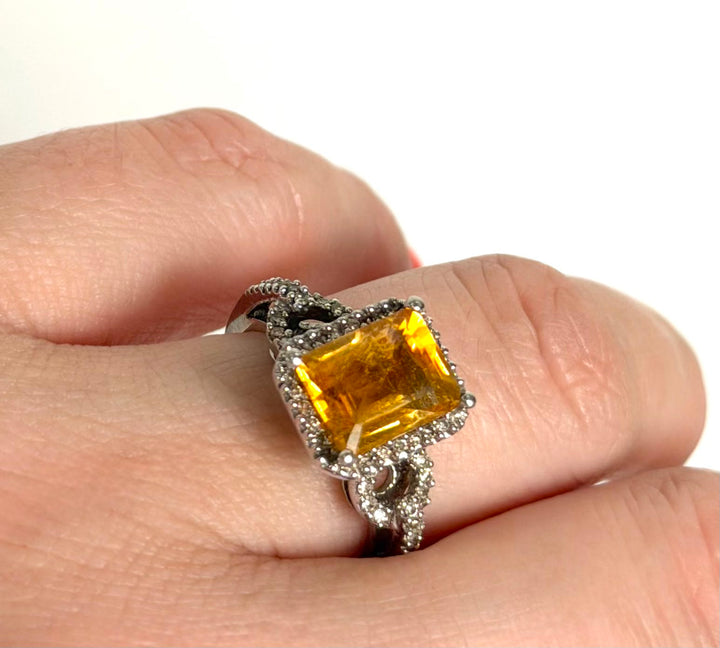 14K WHITE GOLD CITRINE RING