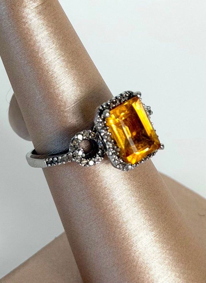 14K WHITE GOLD CITRINE RING