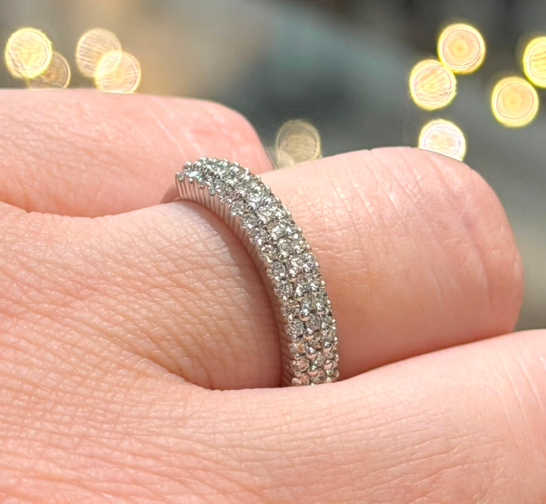 14K WHITE GOLD DIAMOND BAND RING