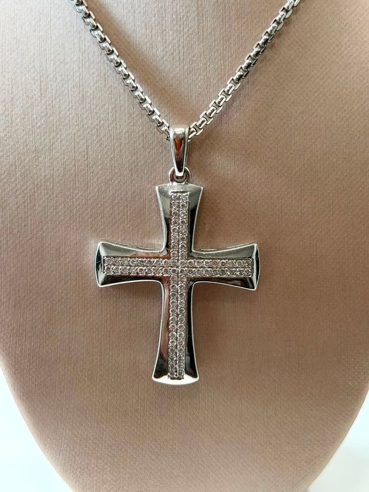 14K WHITE GOLD DIAMOND CROSS PENDANT NECKLACE