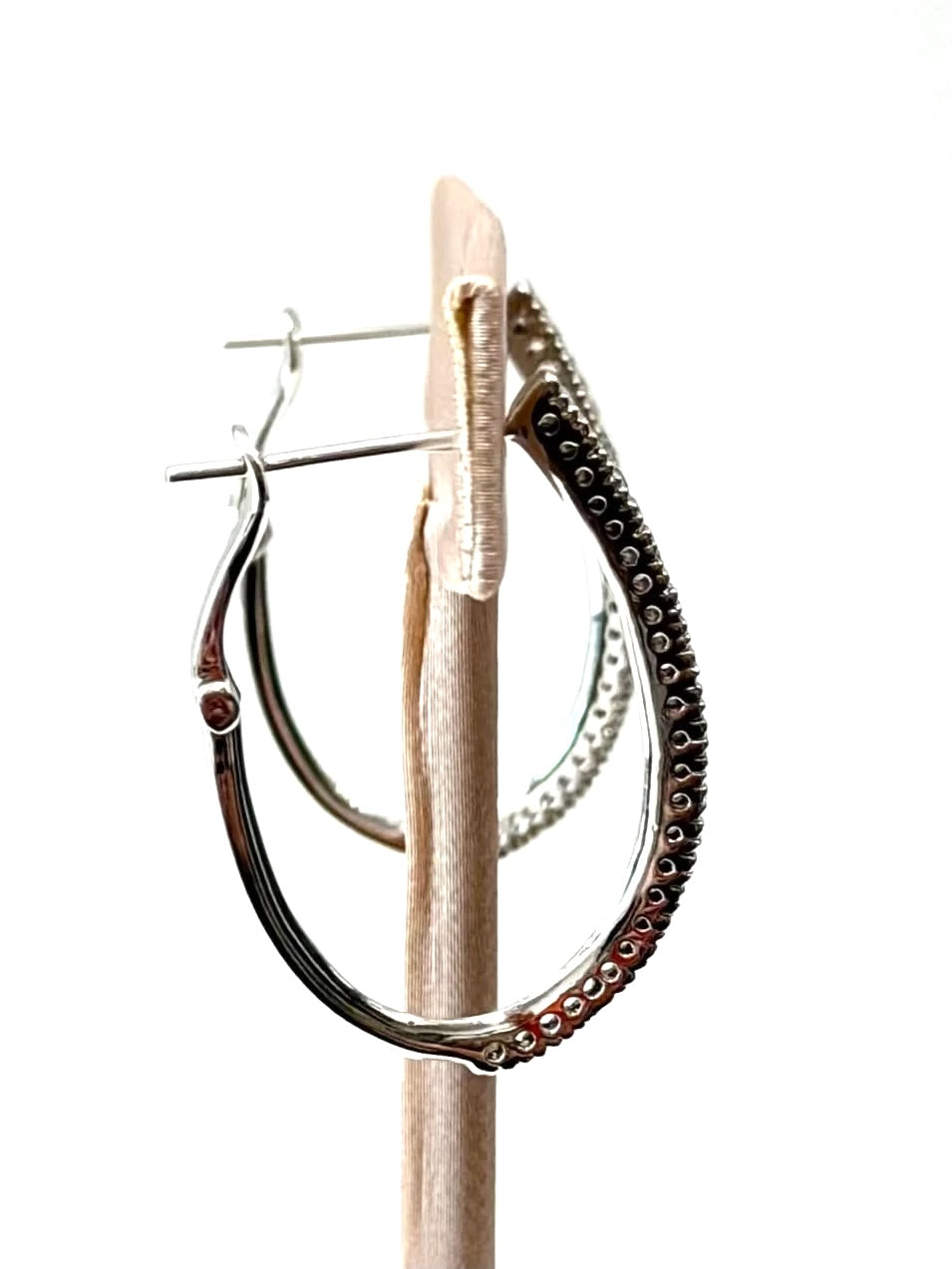 14K WHITE GOLD DIAMOND HOOP EARRINGS