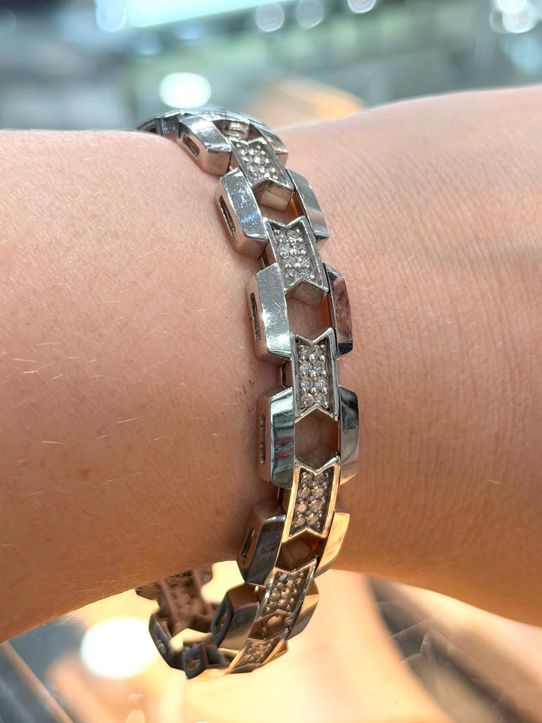 14K WHITE GOLD DIAMOND LINK BRACELET