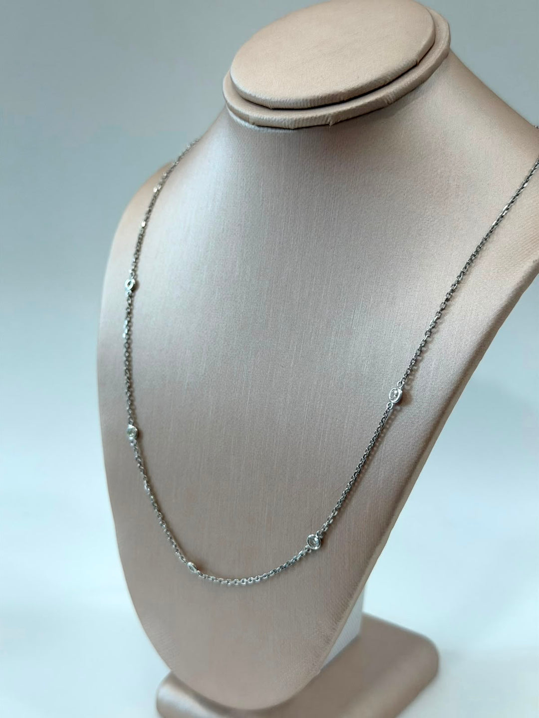 14K WHITE GOLD DIAMOND STATION NECKLACE