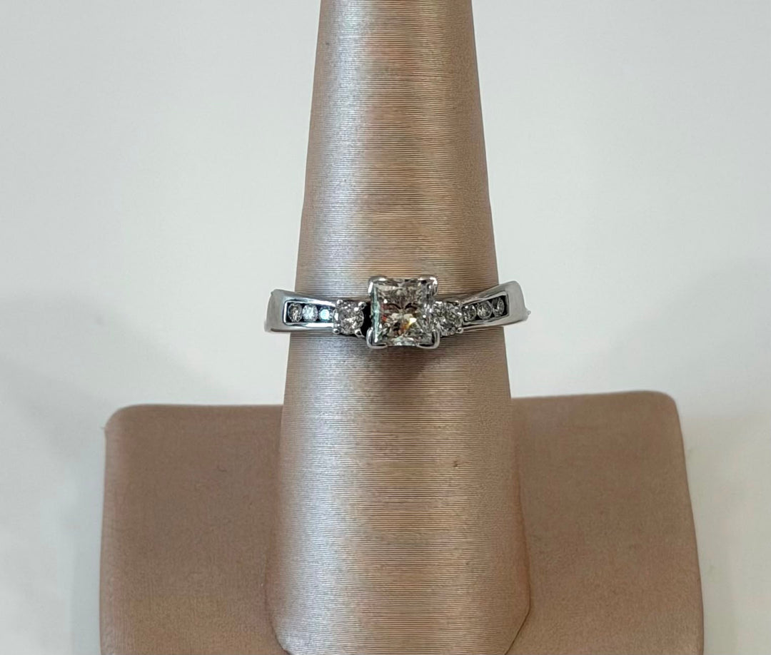 14K WHITE GOLD DIAMOND WEDDING RING SET