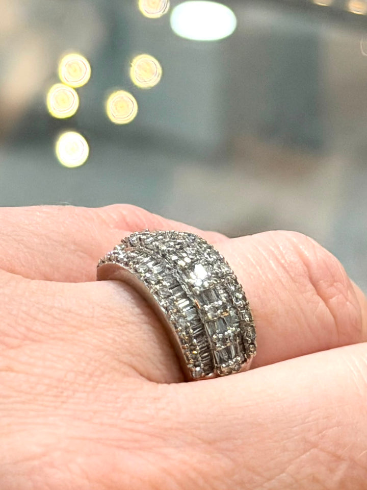 14K WHITE GOLD MULTI-ROW DIAMOND RING