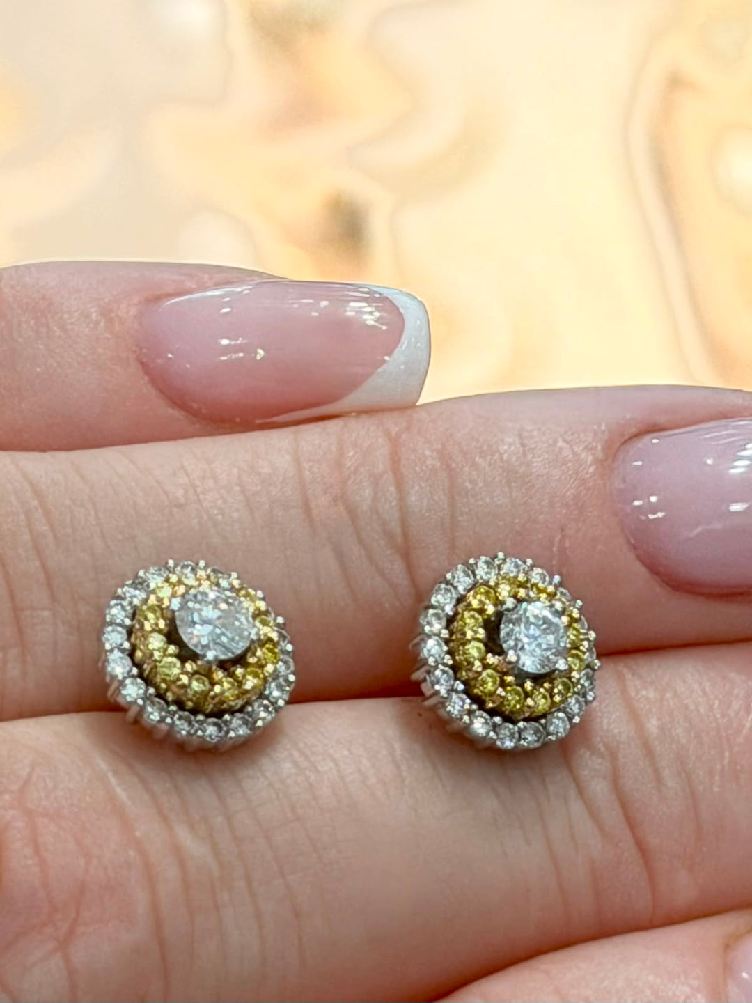 14K WHITE GOLD YELLOW &amp; WHITE DIAMOND STUD EARRINGS