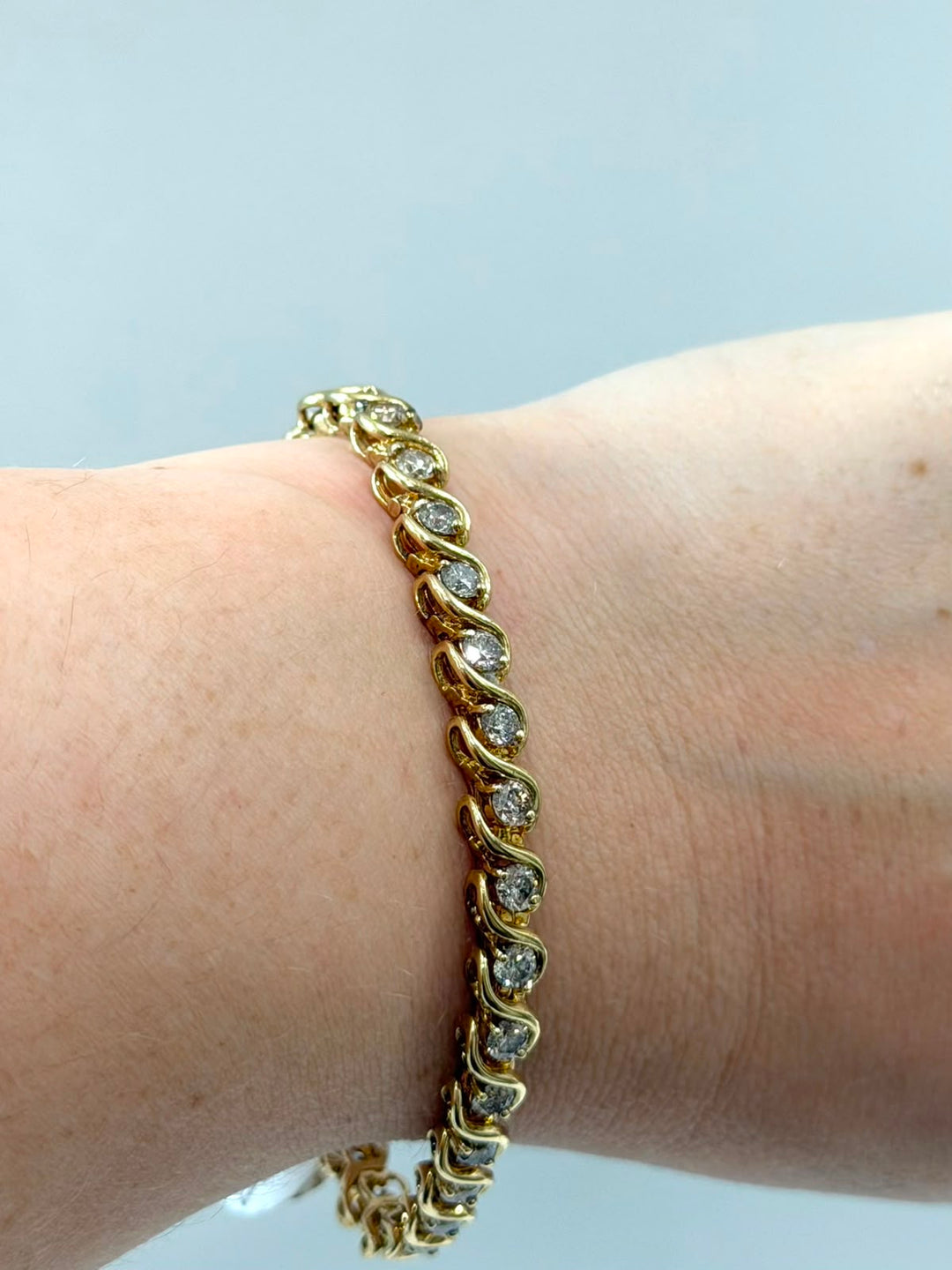 14K YELLOW GOLD DIAMOND BRACELET