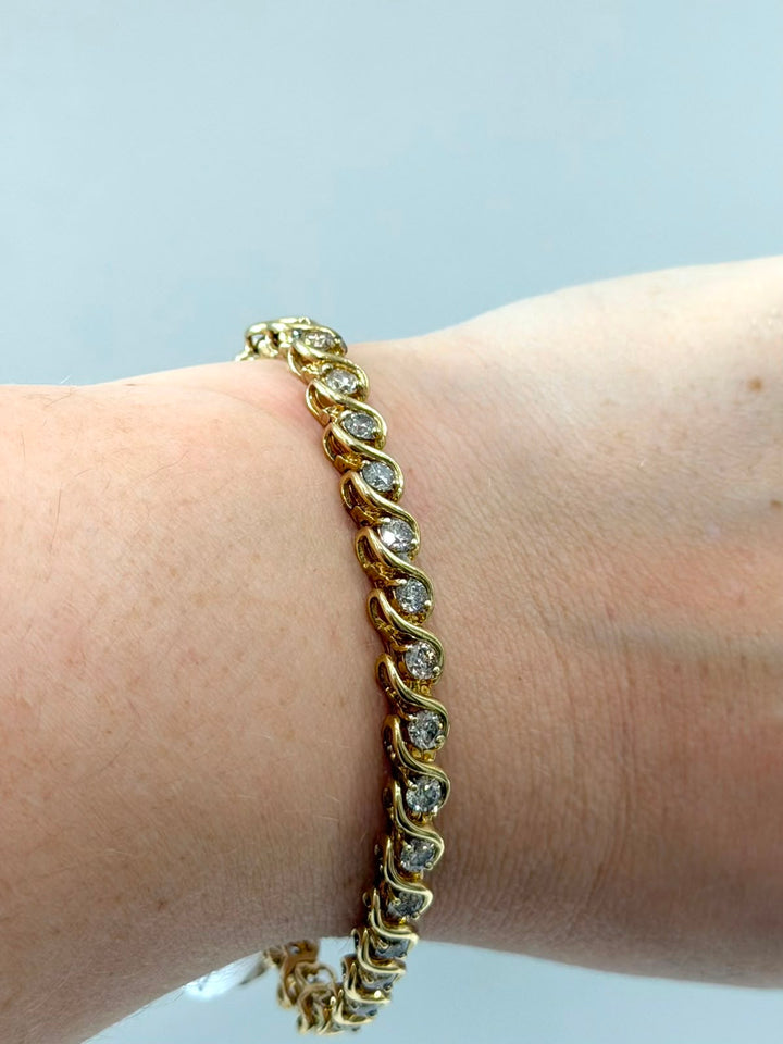 14K YELLOW GOLD DIAMOND BRACELET
