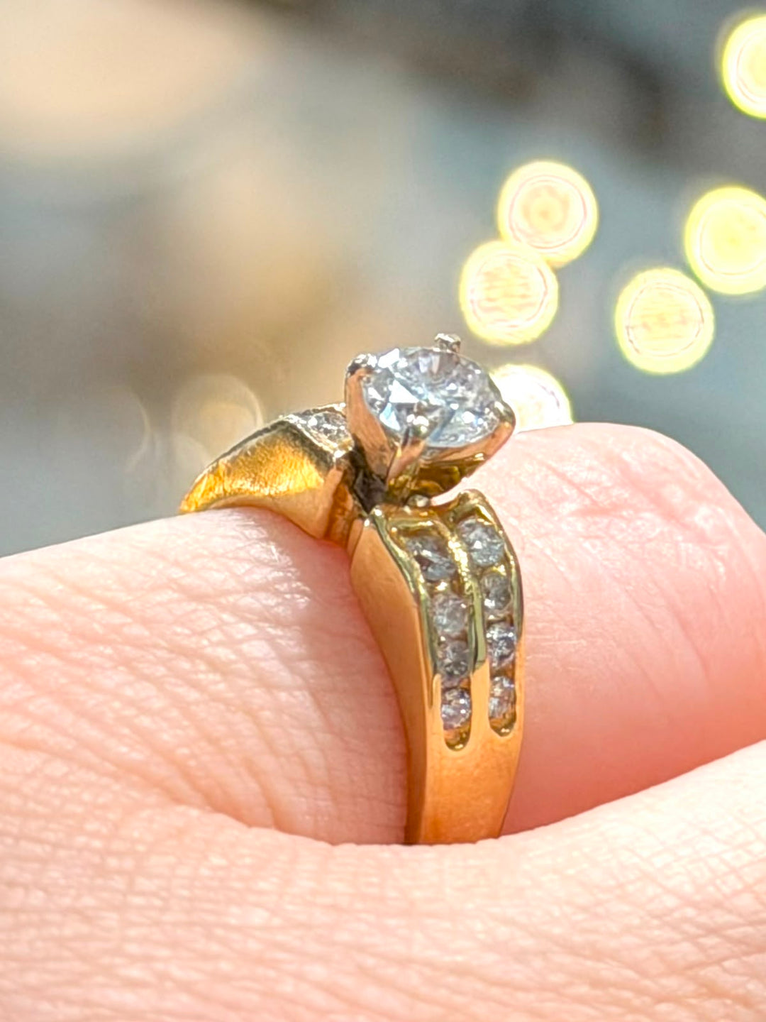 14K YELLOW GOLD DIAMOND ENGAGEMENT RING
