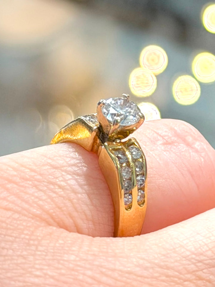 14K YELLOW GOLD DIAMOND ENGAGEMENT RING