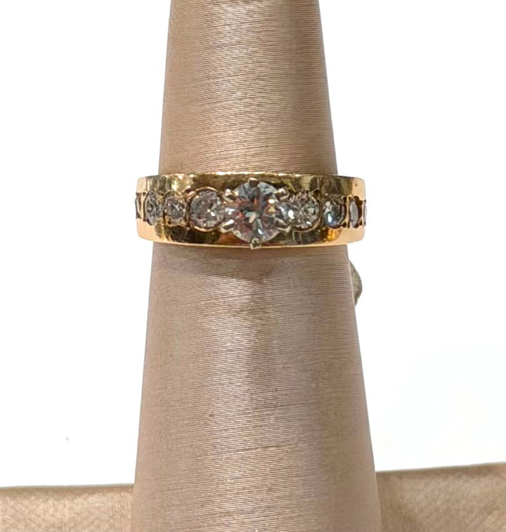 14K YELLOW GOLD DIAMOND RING