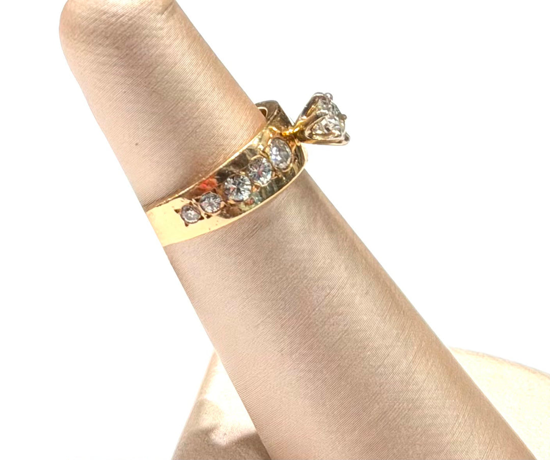 14K YELLOW GOLD DIAMOND RING
