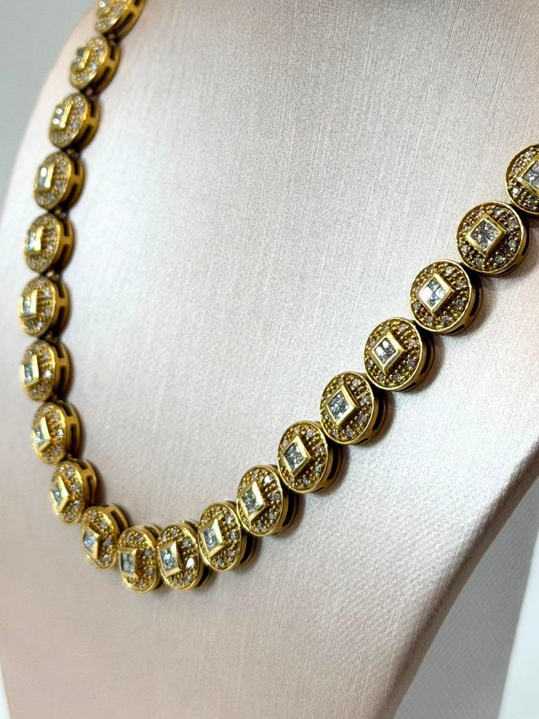 14K YELLOW GOLD DIAMOND STATION NECKLACE
