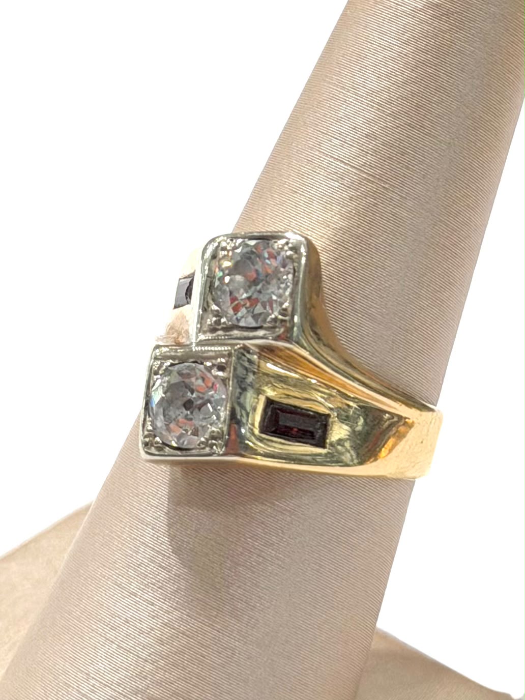 14K YELLOW GOLD DIAMOND &amp; RED GEMSTONE RING