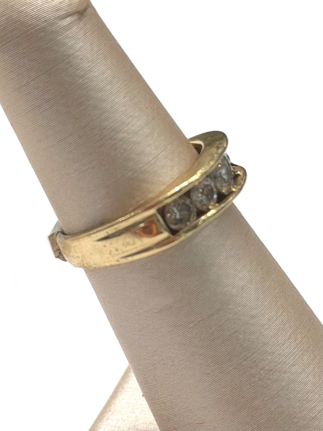 14K YELLOW GOLD DIAMONG BAND RING