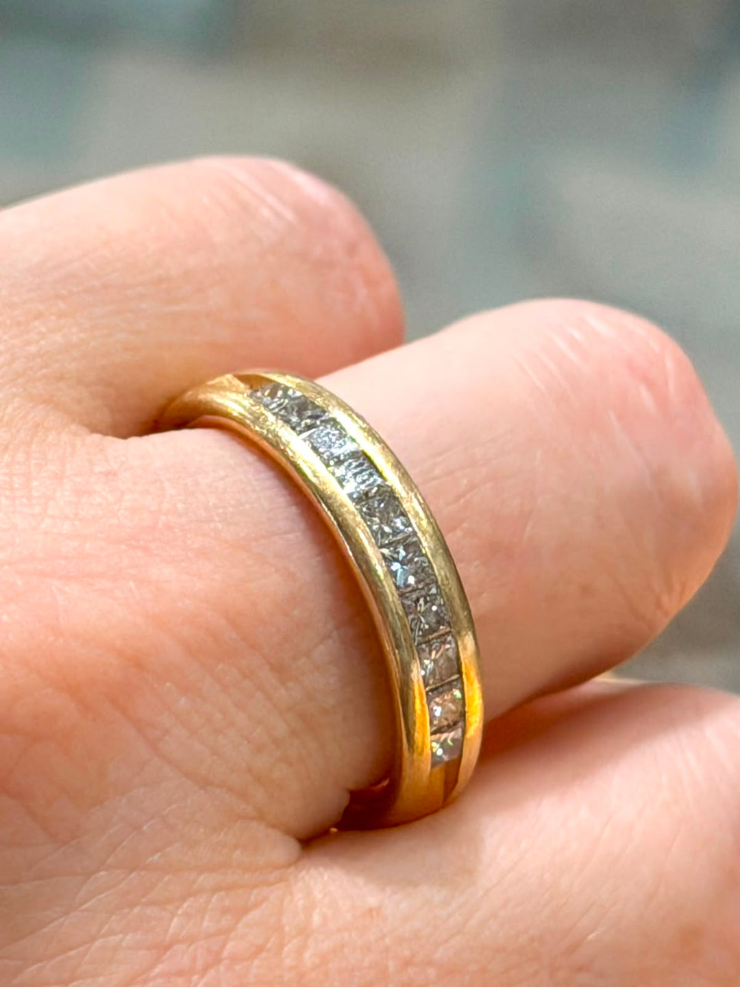 14K YELLOW GOLD PRINCESS CUT DIAMOND BAND RING