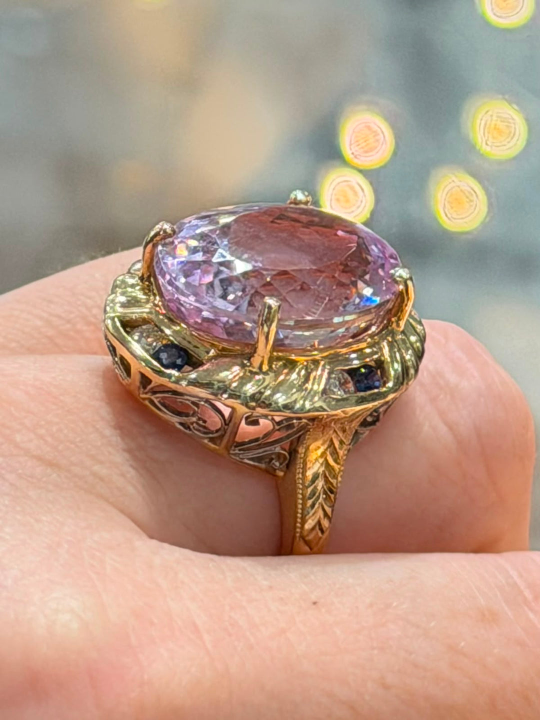 14K YELLOW GOLD VINTAGE PINK GEMSTONE RING