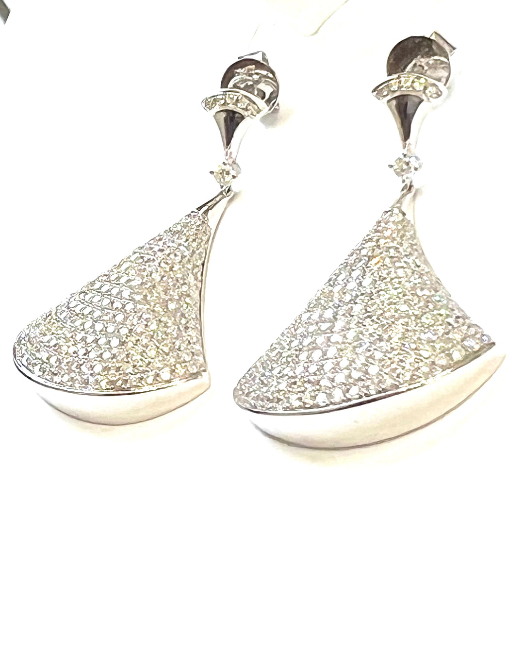 18K WHITE GOLD DIAMOND FANCY STATEMENT EARRINGS