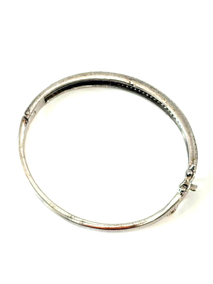 18K WHITE GOLD TRIPLE ROW BAGUETTE EMERALD &amp; DIAMOND BANGLE BRACELET