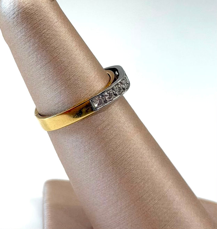 18K GOLD &amp; PLATINUM DIAMOND BAND RING