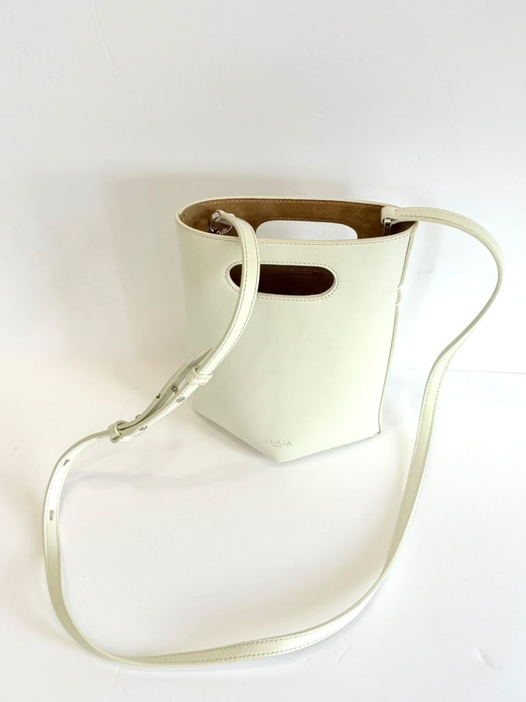 ALAÏA FOLDED SMALL CALFSKIN LEATHER TOTE BAG