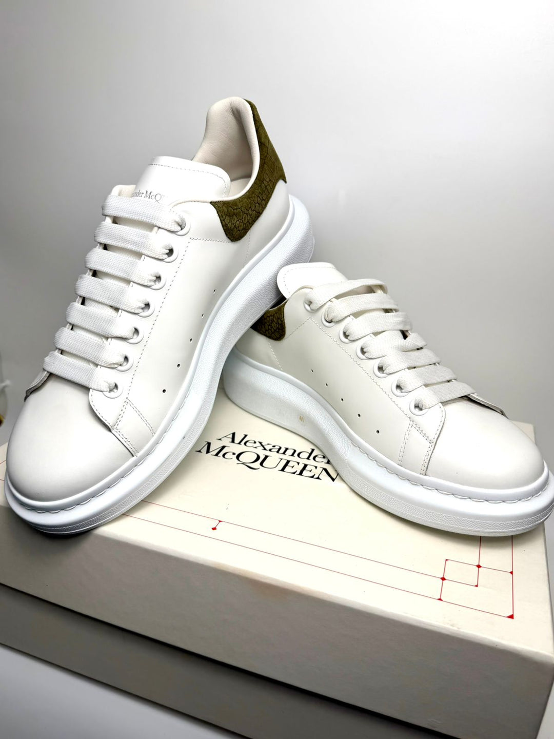 ALEXANDER MCQUEEN LARRY OVERSIZED SUEDE CALFSKIN MEN&