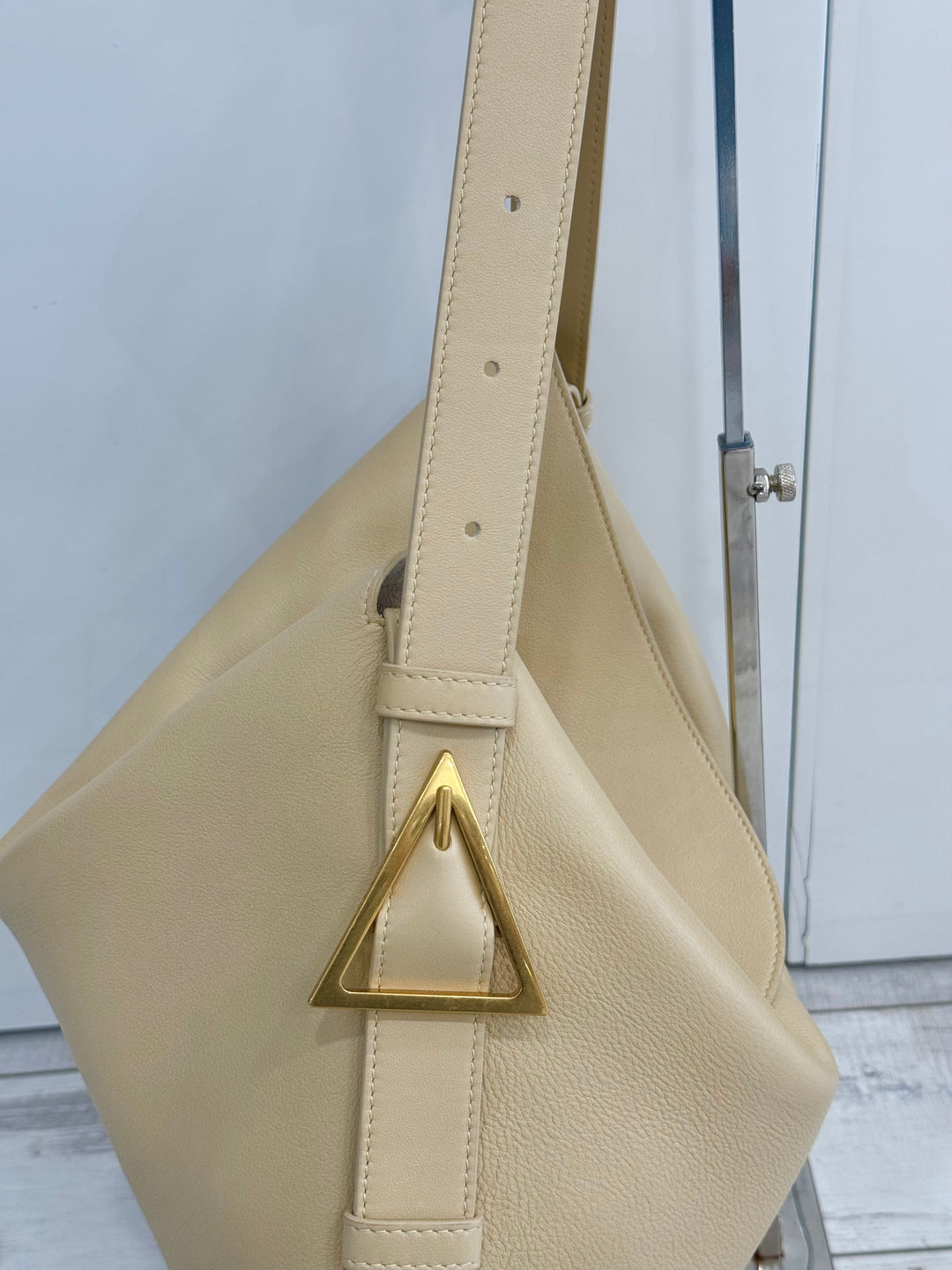 BOTTEGA VENETA CALFSKIN LEATHER CRADLE SHOULDER BAG