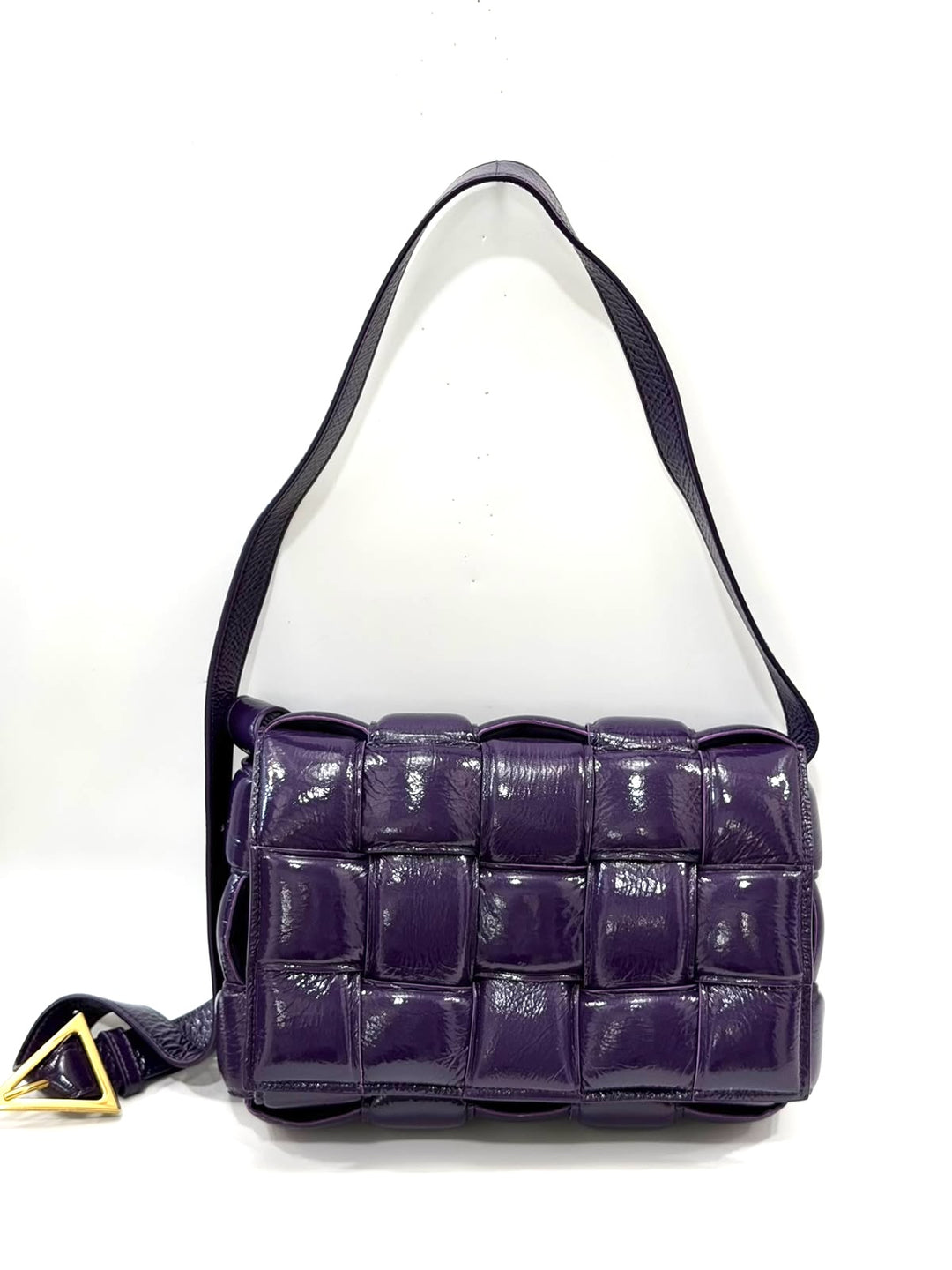 BOTTEGA VENETA TEXTURED DEERSKIN MAXI INTRECCIATO PADDED CASSETE BAG