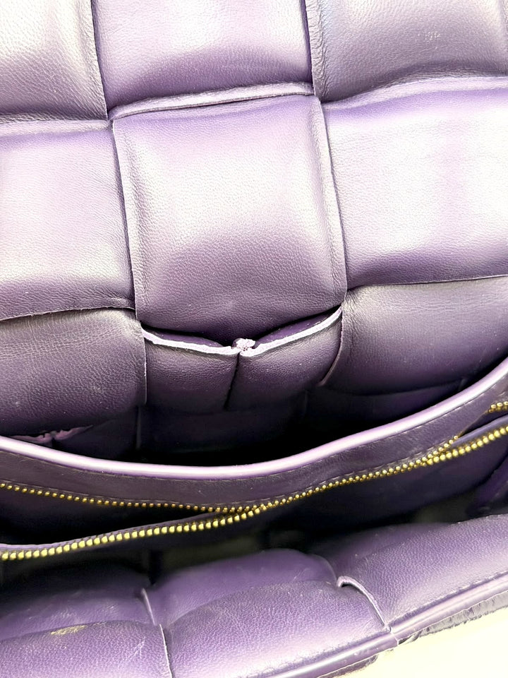 BOTTEGA VENETA TEXTURED DEERSKIN MAXI INTRECCIATO PADDED CASSETE BAG
