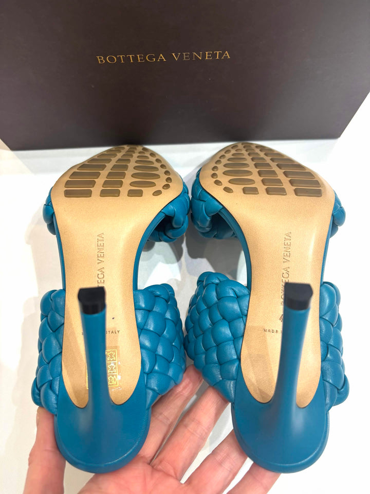 BOTTEGA VENETA THE CURVE PADDED INTRECCIATO LAMBSKIN LEATHER MULES