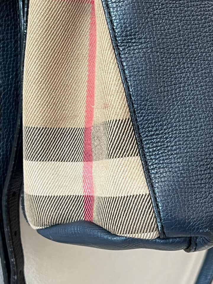 BURBERRY BANNER LEATHER &amp; HOUSE CHECK TOTE BAG