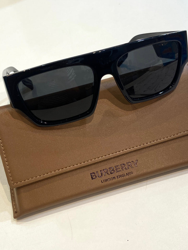 BURBERRY MEN&