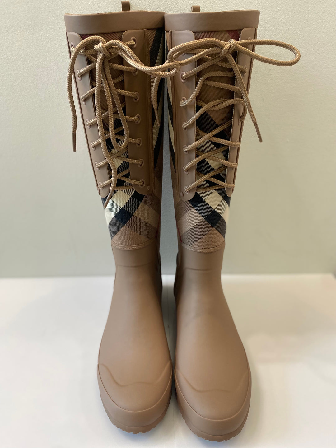 Orders burberry rain boots womens price