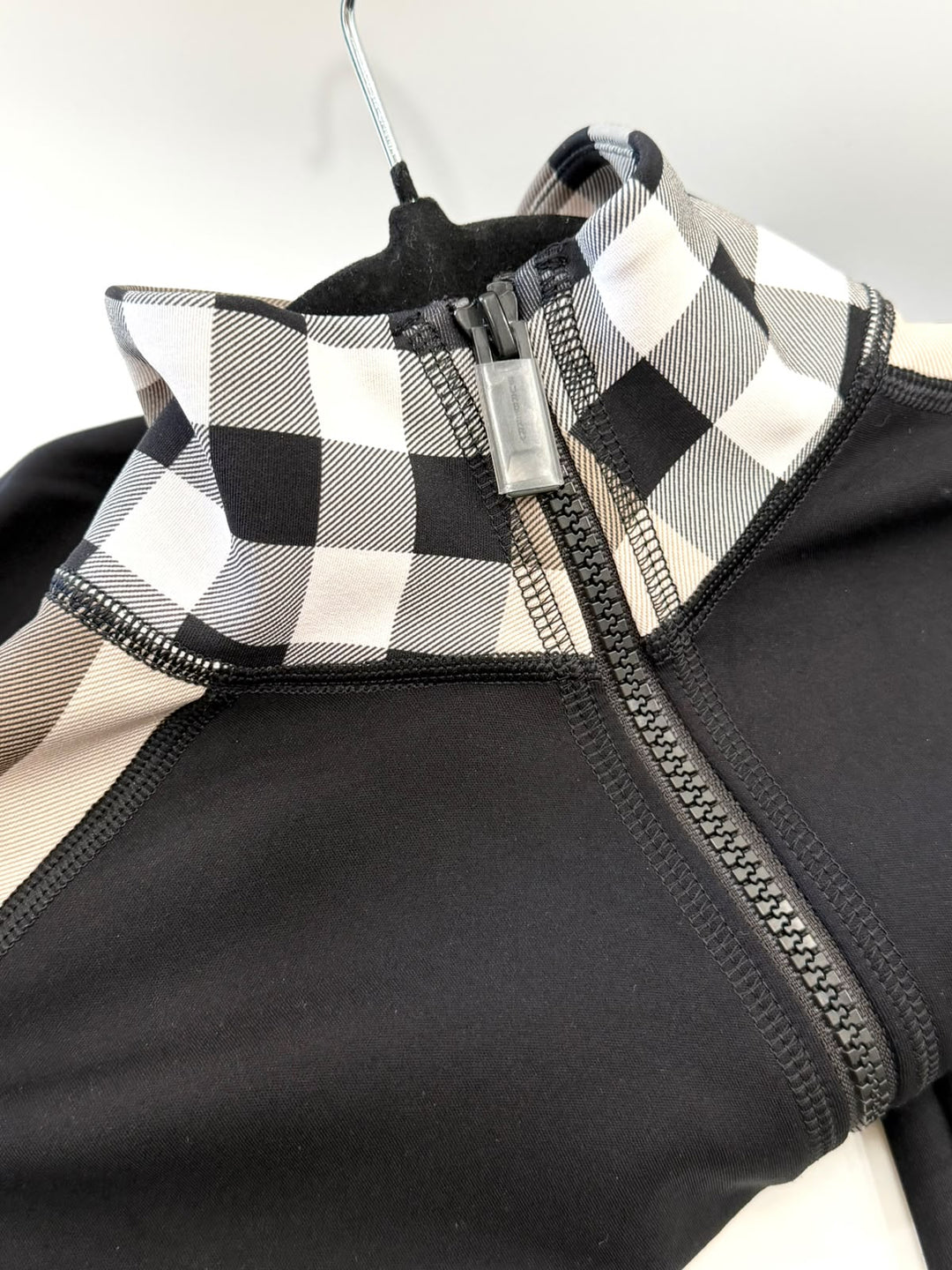 BURBERRY BLACK CHECK PANEL CROP TOP AND LEGGINGS SET