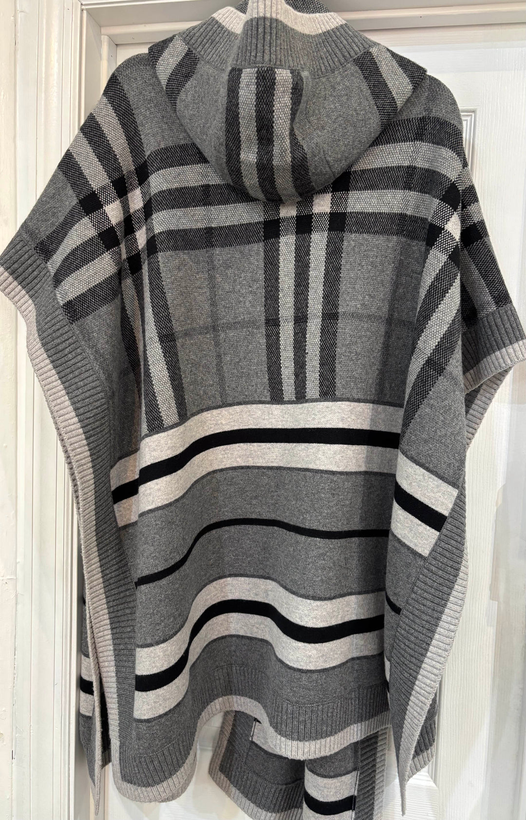 BURBERRY CARLA CHECK WOOL BLEND CAPE