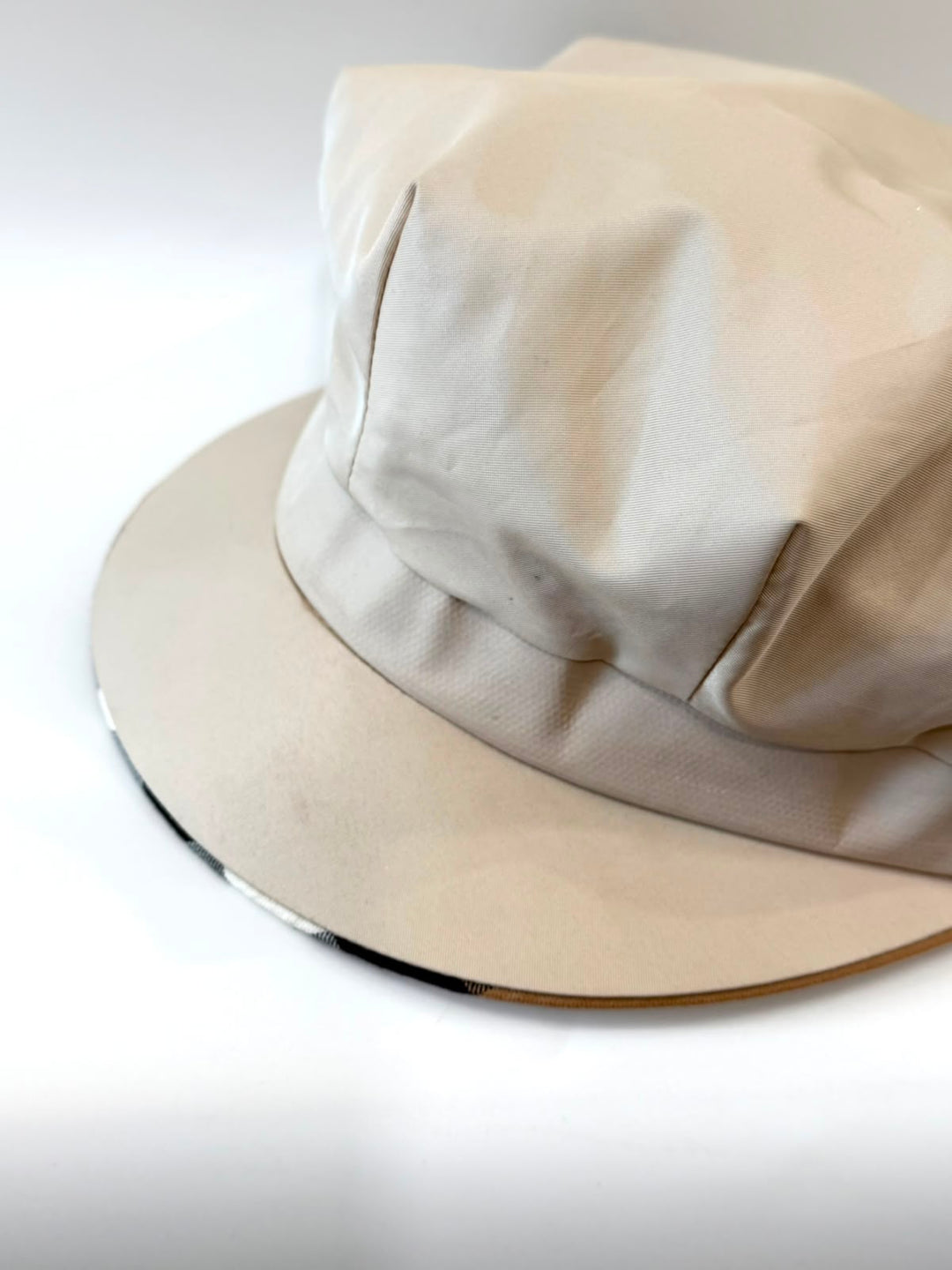 BURBERRY LONDON VINTAGE NEWSBOY HAT