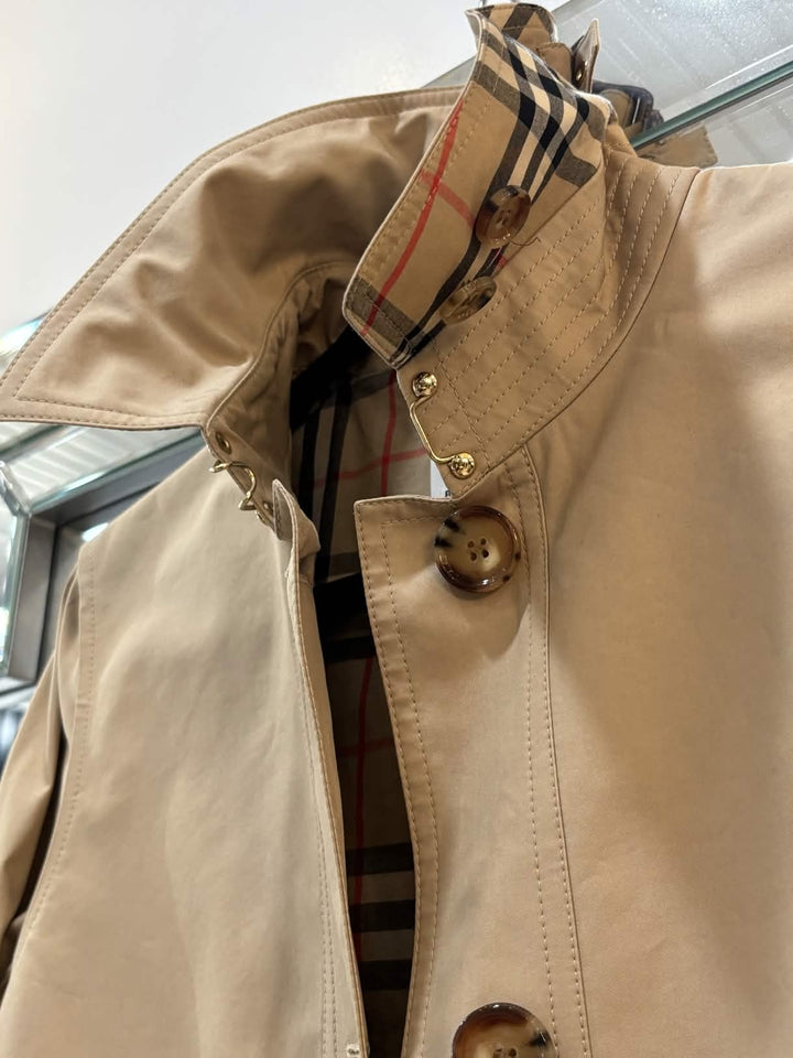 BURBERRY TRENCH COAT