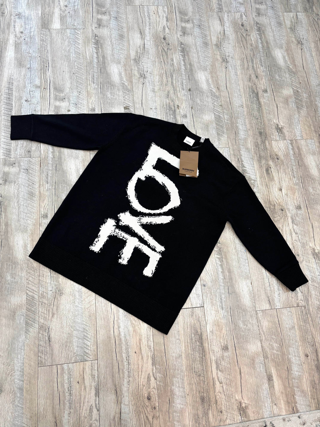 BURBERRY UNISEX LOVE WOOL SWEATER – Caroline's Fashion Luxuries