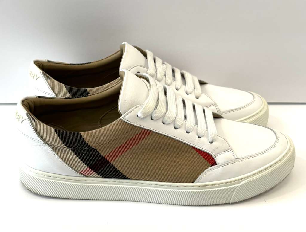 BURBERRY WOMEN&