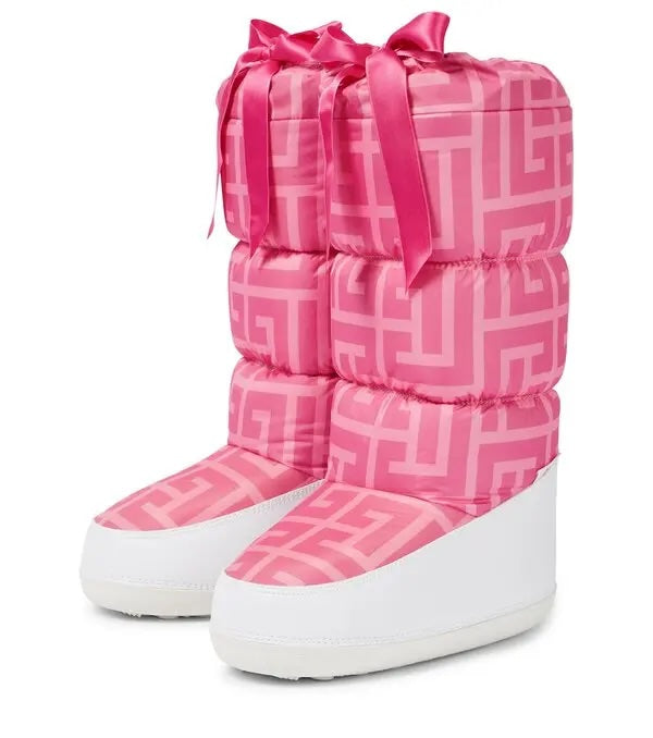 BALMAIN X BARBIE® AFTER SKI TUNDRA MONOGRAM LIMITED-EDITION BOOTS