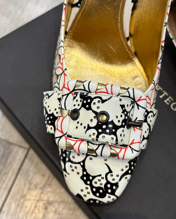 BOTTEGA VENETA CHERBOURG CALF PATENT PUMPS