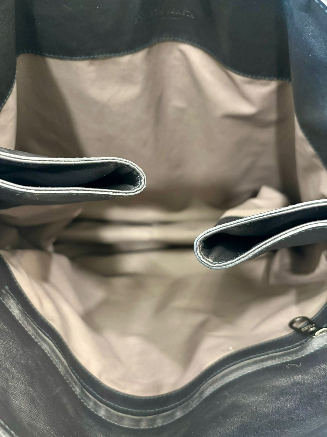 BOTTEGA VENETA INTRECCIATO LEATHER TOTE BAG